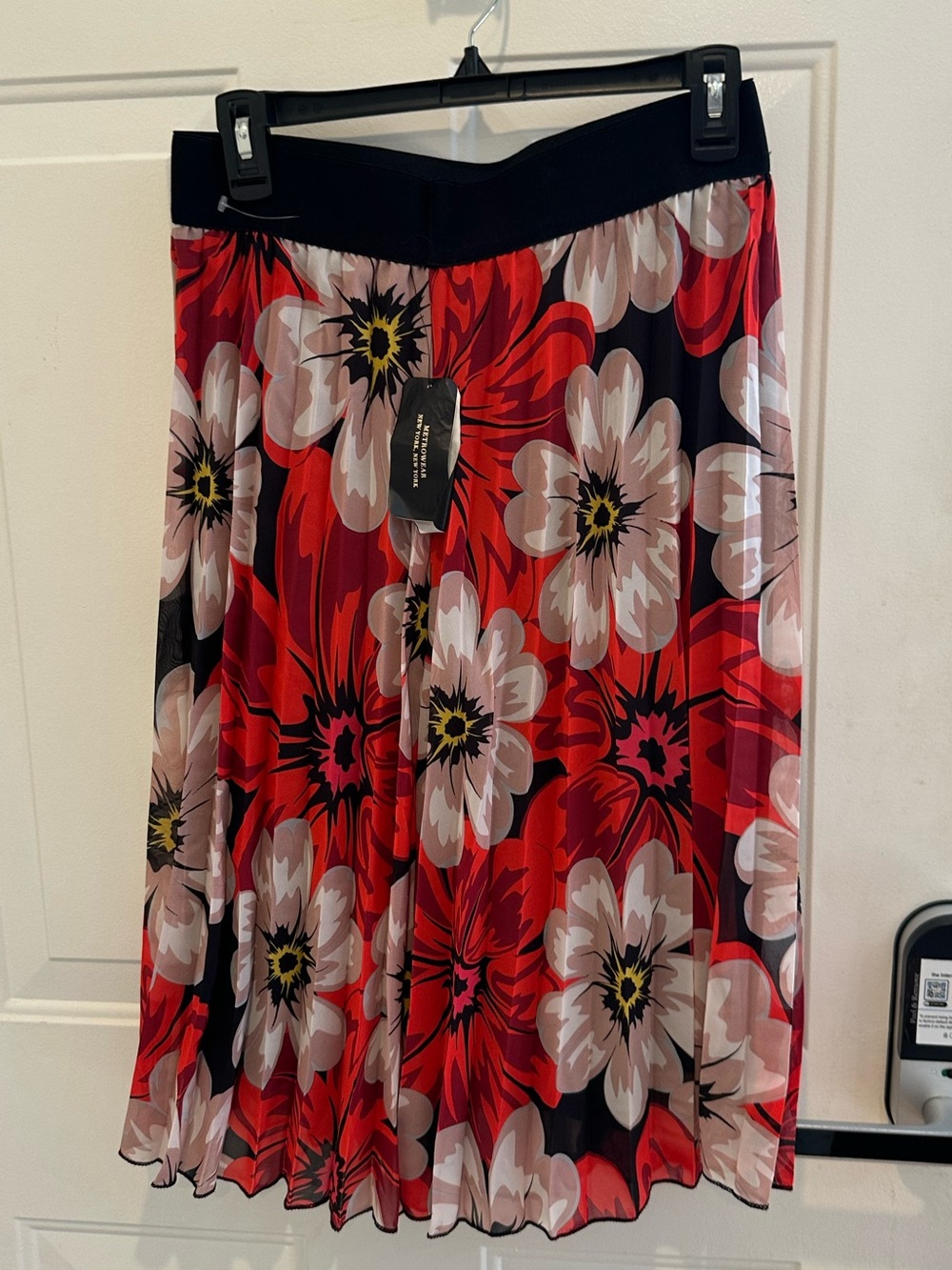 Metro Wear Red and Black Floral Pleated Midi Skirt